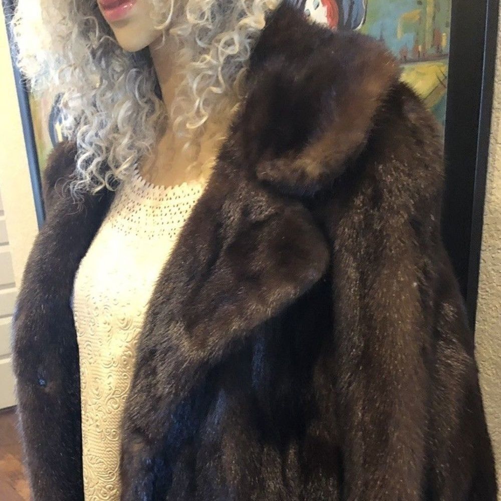 Stylish Soft Vintage Dark Brown Mink Coat